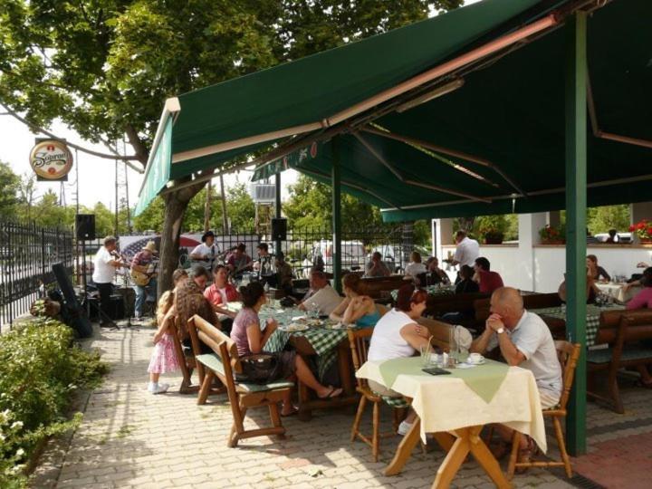 Racz Fogado Hotel Kisoroszi Eksteriør billede